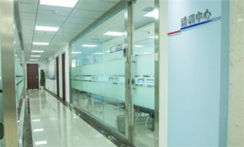 武漢金信潤天培訓學?？诒轿雠c計算機網絡工程行業前瞻